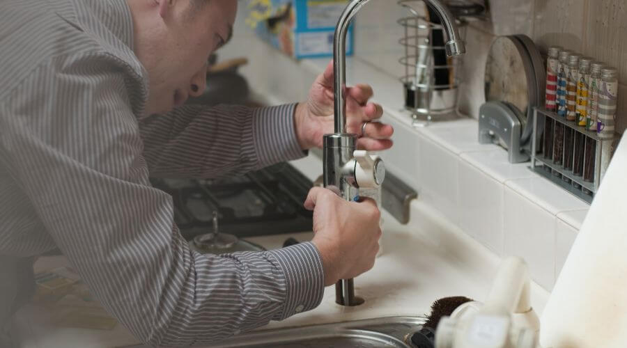 Expert burst pipe repair services in Mount Calm, TX